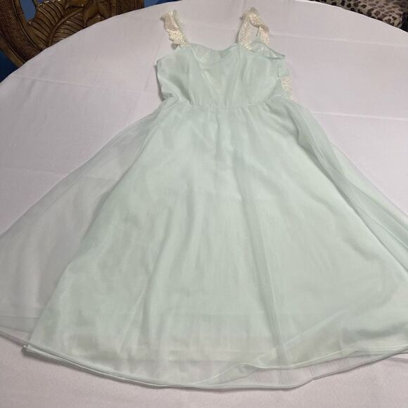Vanity Fair VTG Light Green Lacey Chiffon Tricot Nylon Nightgown Size 32 Small - Picture 10 of 11